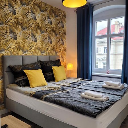 Apartament Przy Placu Piastowskim Jelenia Góra Kültér fotó